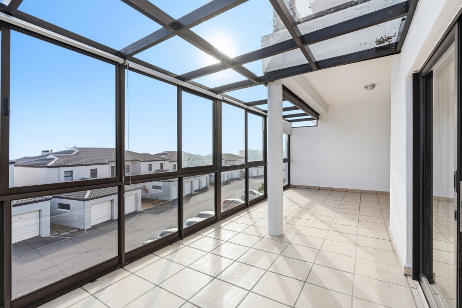 To Let 2 Bedroom Property for Rent in Big Bay Western Cape